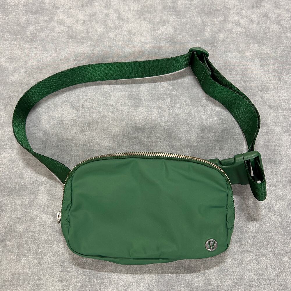 lululemon Everywhere Belt Bag 1L Green Stealth Warrior Buckle Waist Fanny Pack
